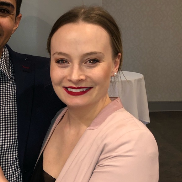Meet your Posher, Jessica - Picture 1 of 1